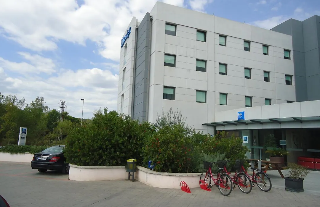 Ibis Budget Girona Costa Brava-1